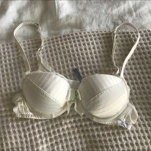 Sweet satin and bow Aerie bra